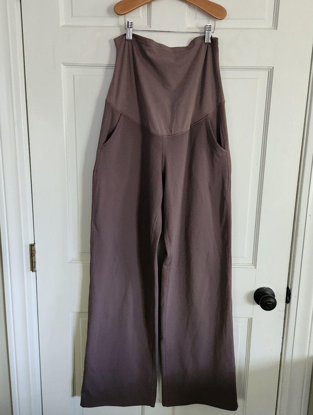 HALARA Wide Leg maternity Pants in Brown